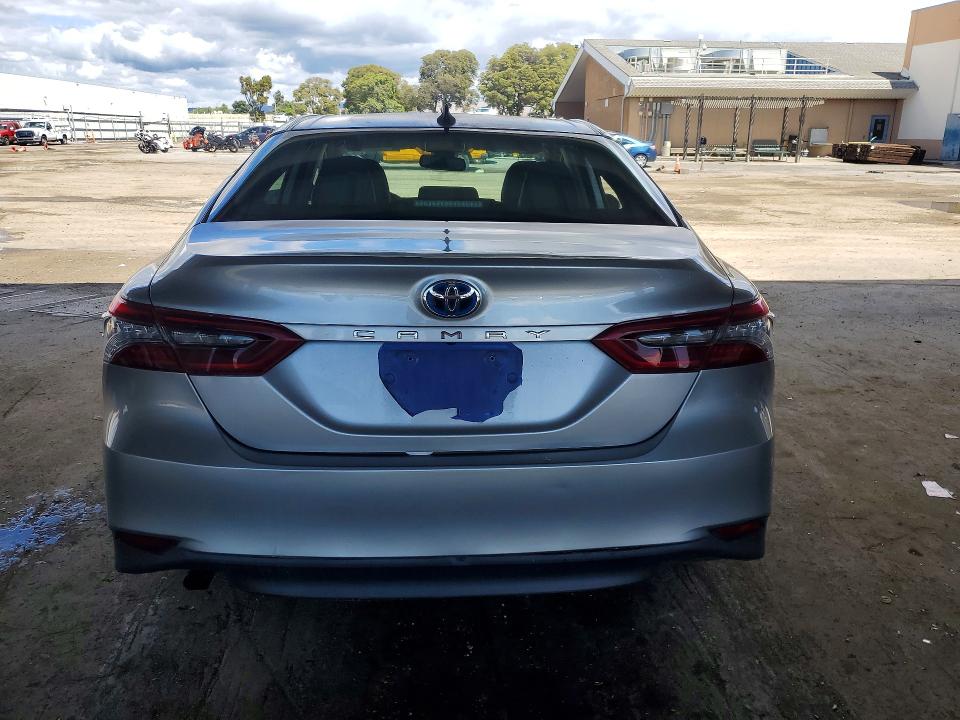 49747486 :رقم المزاد ، 4T1F31AK8NU599748 vin ، 2022 Toyota Camry مزاد بيع