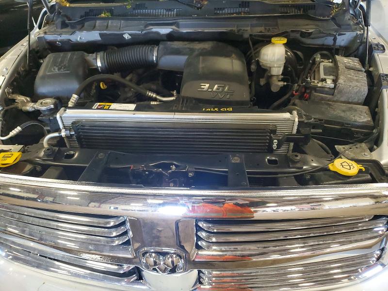 51567306 :رقم المزاد ، 1C6RR7GG6JS310532 vin ، 2018 Ram 1500 مزاد بيع