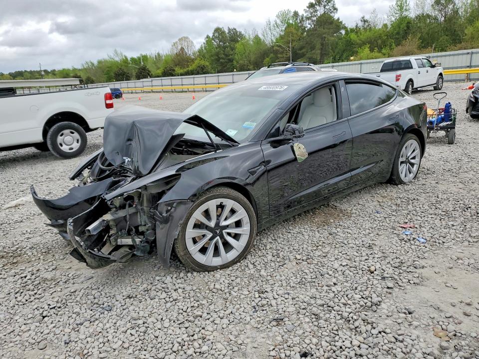 48600976 :رقم المزاد ، 5YJ3E1EB5NF111280 vin ، 2022 Tesla Model 3 مزاد بيع