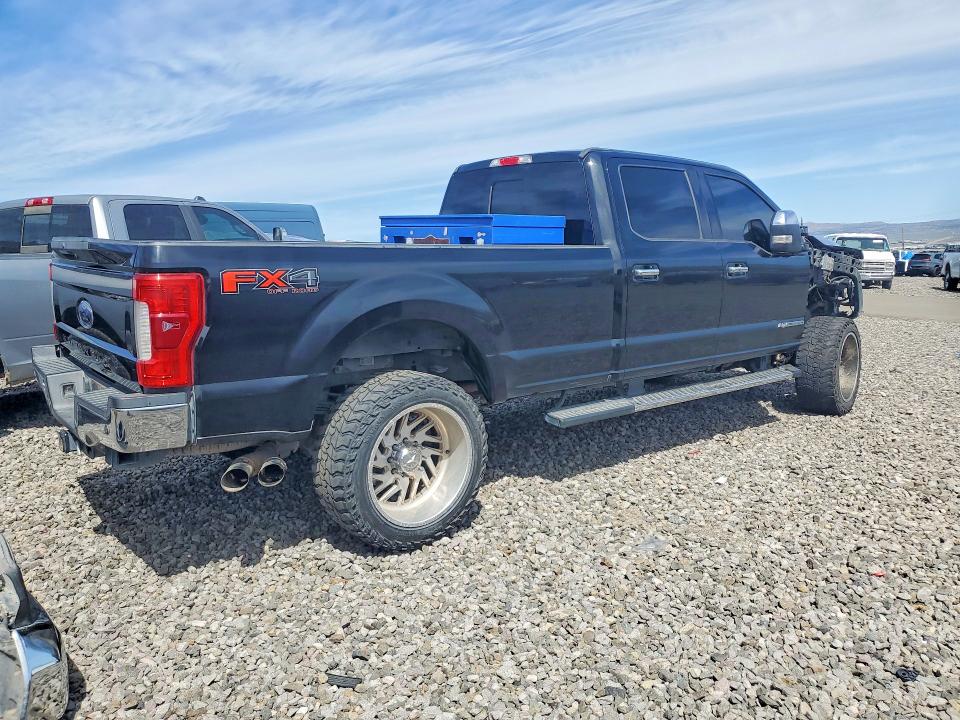 Продаж на аукціоні авто 2017 Ford F350, vin: 1FT8W3BT4HEF34613, номер лоту: 50999836