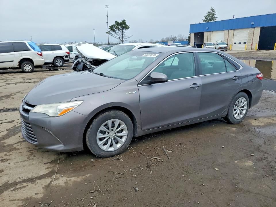 2017 Toyota Camry Hybrid მანქანა იყიდება აუქციონზე, vin: 4T1BD1FK5HU211576, აუქციონის ნომერი: 50099656