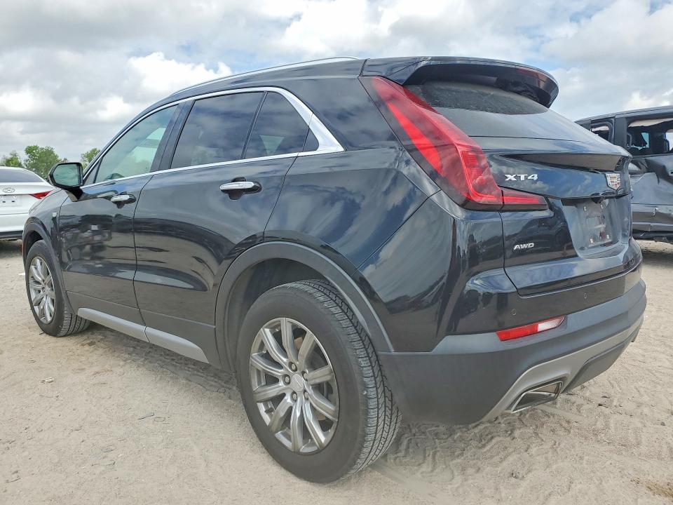48951196 :رقم المزاد ، 1GYFZDR4XLF039834 vin ، 2020 Cadillac Xt4 مزاد بيع