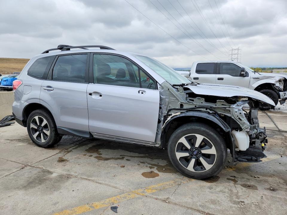 2017 Subaru Forester მანქანა იყიდება აუქციონზე, vin: JF2SJABC3HH563853, აუქციონის ნომერი: 51685396
