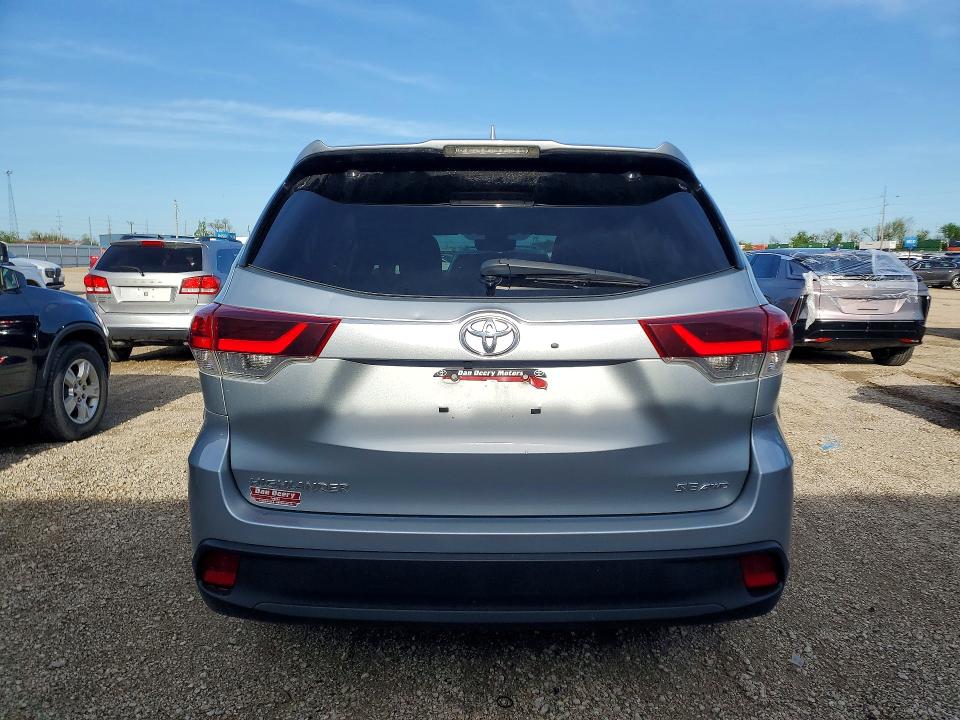 Продаж на аукціоні авто 2019 Toyota Highlander, vin: 5TDJZRFH6KS599529, номер лоту: 51098786