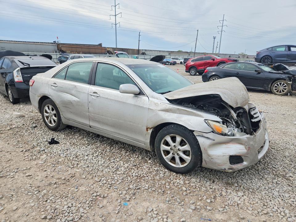 51267386 :رقم المزاد ، 4T4BF3EK6BR160352 vin ، 2011 Toyota Camry مزاد بيع