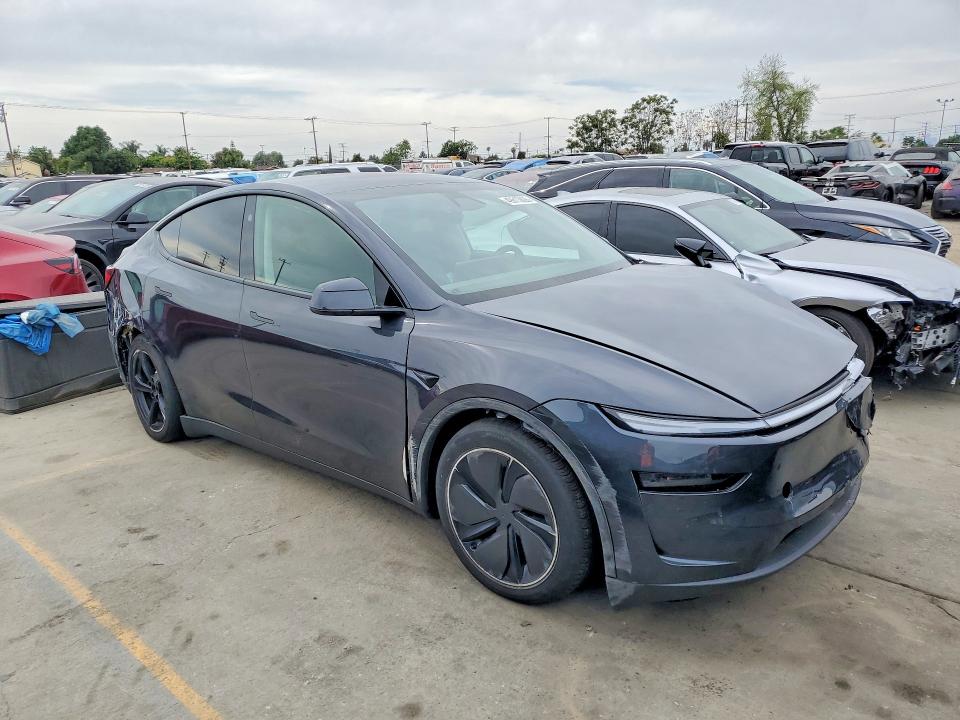 49613826 :رقم المزاد ، 7SAYGDED1TF537387 vin ، 2026 Tesla Model Y مزاد بيع
