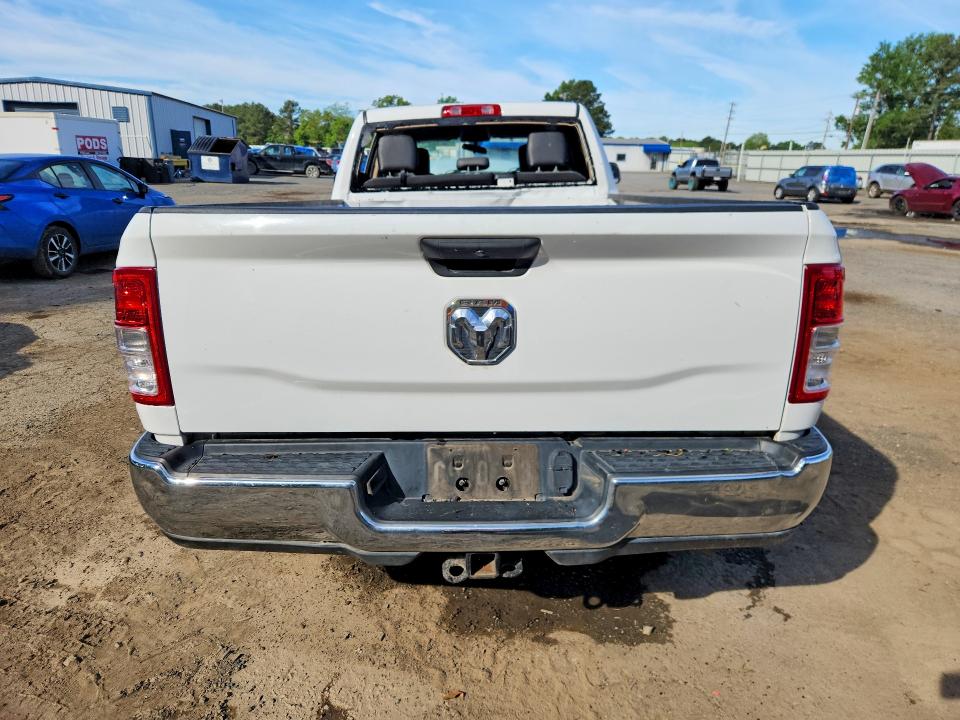 49121236 :رقم المزاد ، 3C6UR4HJ1KG678211 vin ، 2019 Ram 2500 مزاد بيع