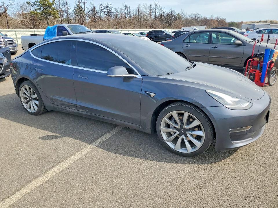 2018 Tesla Model 3 მანქანა იყიდება აუქციონზე, vin: 5YJ3E1EA6JF052743, აუქციონის ნომერი: 48197056