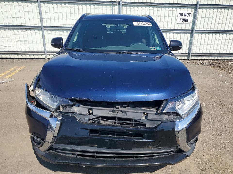 Продаж на аукціоні авто 2018 Mitsubishi Outlander, vin: JA4AZ3A38JZ067831, номер лоту: 51112346