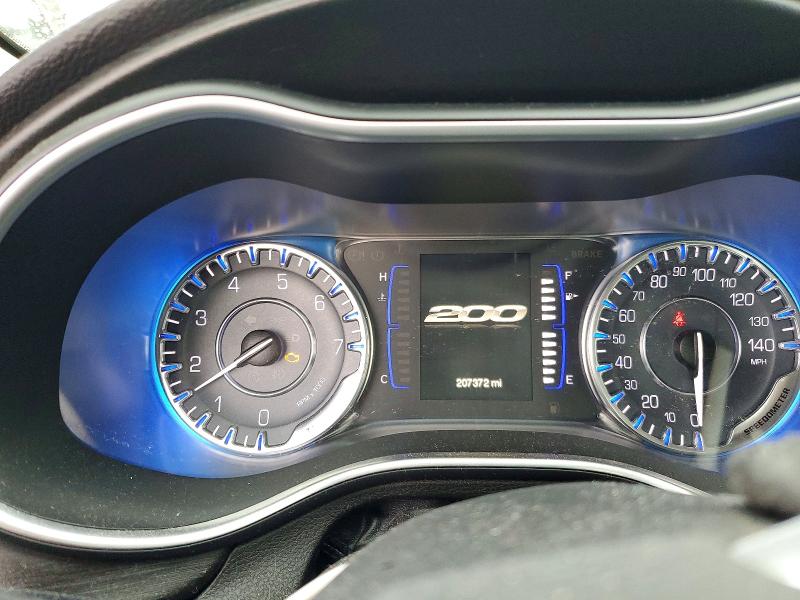 2015 Chrysler 200 მანქანა იყიდება აუქციონზე, vin: 1C3CCCAB4FN672570, აუქციონის ნომერი: 48223916