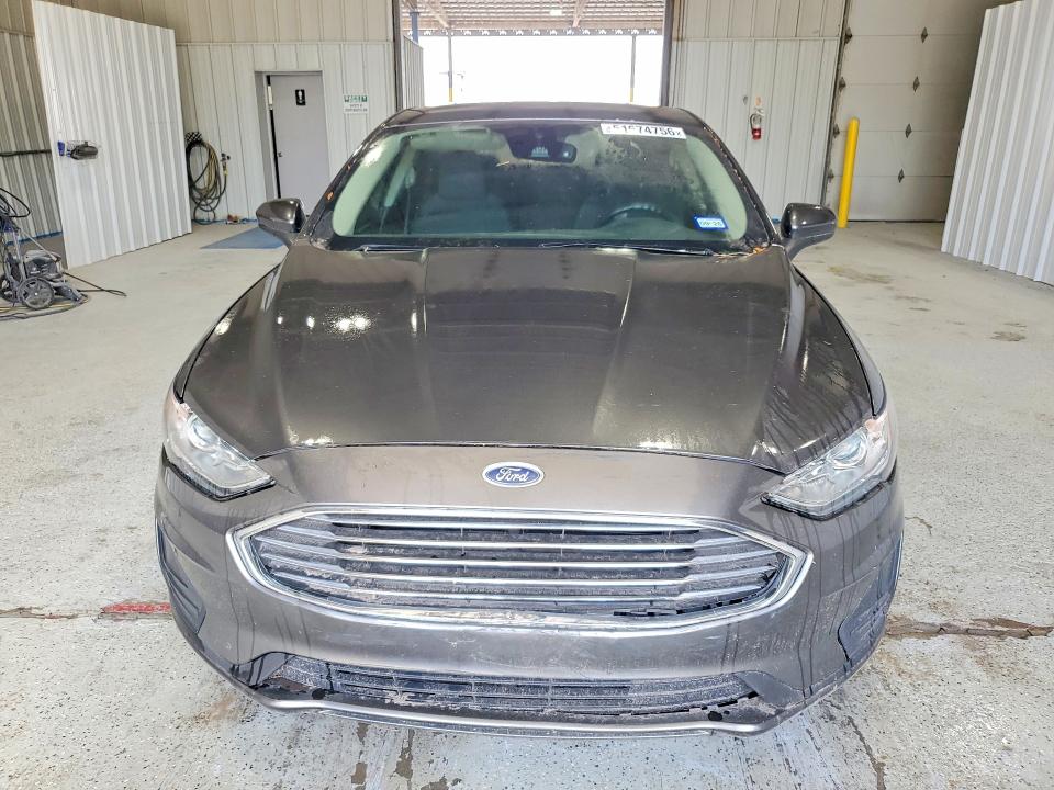 51674756 :رقم المزاد ، 3FA6P0HD4LR168456 vin ، 2020 Ford Fusion مزاد بيع