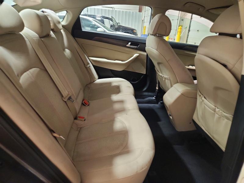 51642646 :رقم المزاد ، 5NPE34AF3HH572122 vin ، 2017 Hyundai Sonata مزاد بيع