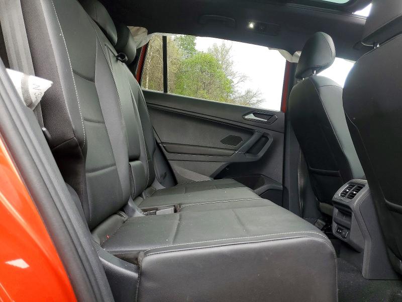 Продаж на аукціоні авто 2018 Volkswagen Tiguan, vin: 3VV2B7AX2JM207951, номер лоту: 50726466