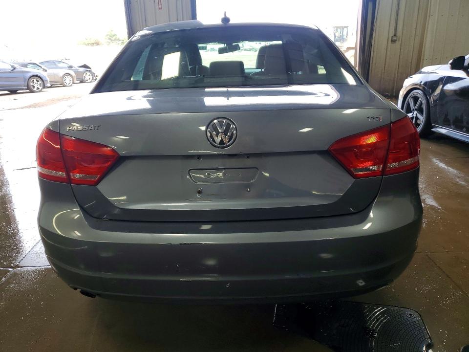 49780316 :رقم المزاد ، 1VWAT7A36FC121598 vin ، 2015 Volkswagen Passat مزاد بيع
