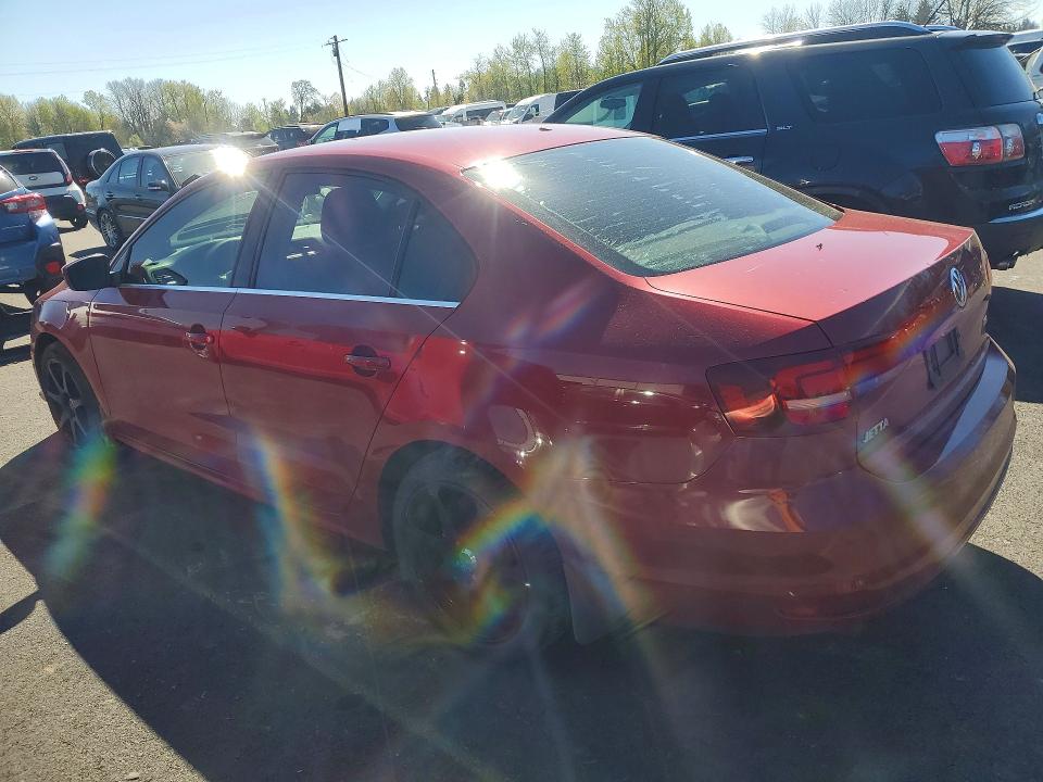 49336076 :رقم المزاد ، 3VW2B7AJ0HM256258 vin ، 2017 Volkswagen Jetta مزاد بيع