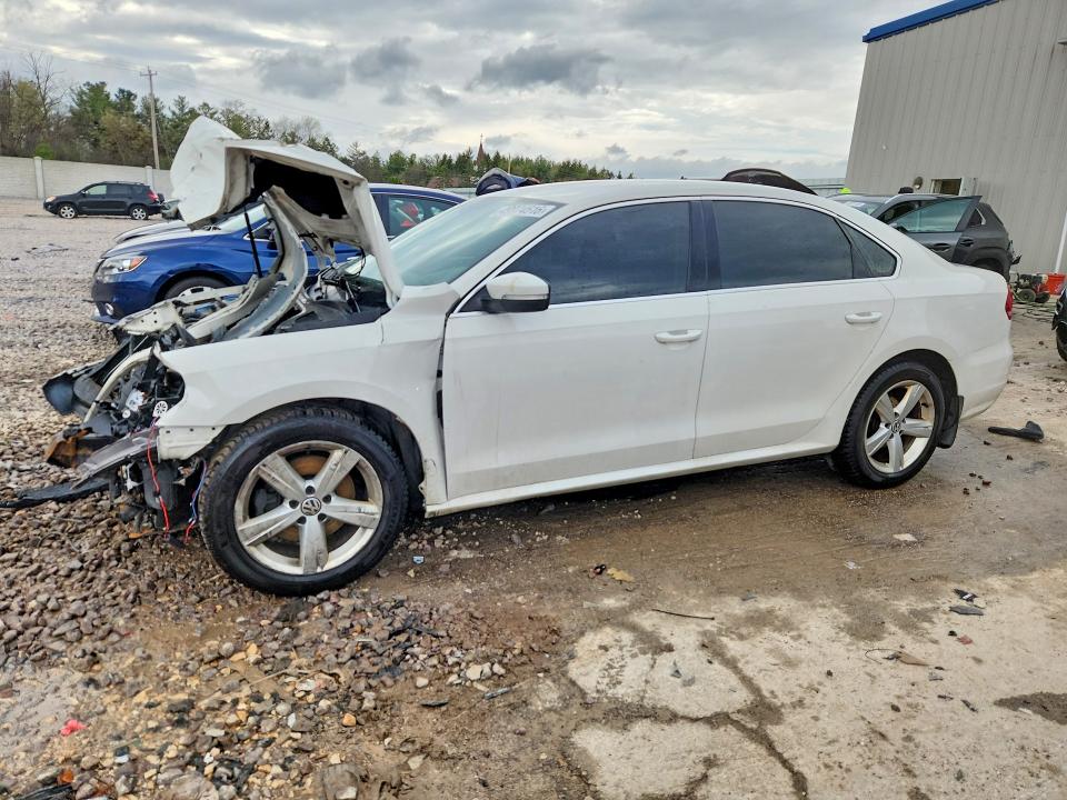 49974516 :رقم المزاد ، 1VWBV7A36FC082462 vin ، 2015 Volkswagen Passat مزاد بيع