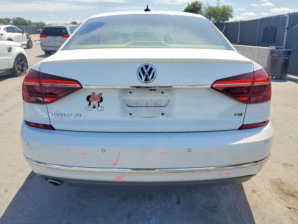 2017 Volkswagen Passat მანქანა იყიდება აუქციონზე, vin: 1VWGT7A38HC015747, აუქციონის ნომერი: 51034446