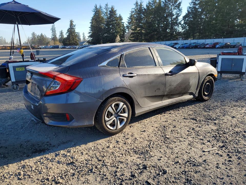48111976 :رقم المزاد ، 19XFC2F54HE065498 vin ، 2017 Honda Civic مزاد بيع
