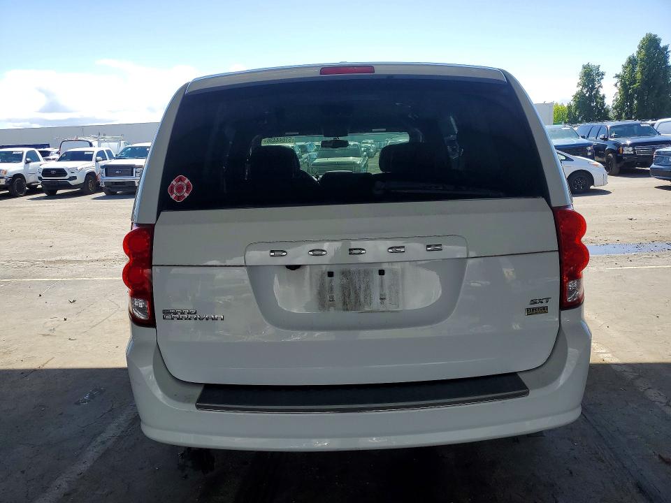 2017 Dodge Grand Caravan მანქანა იყიდება აუქციონზე, vin: 2C4RDGCG7HR865143, აუქციონის ნომერი: 51044436