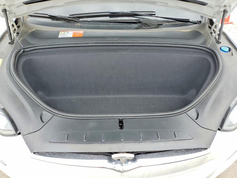 51017386 :رقم المزاد ، 5YJXCBE24GF012790 vin ، 2016 Tesla Model X مزاد بيع