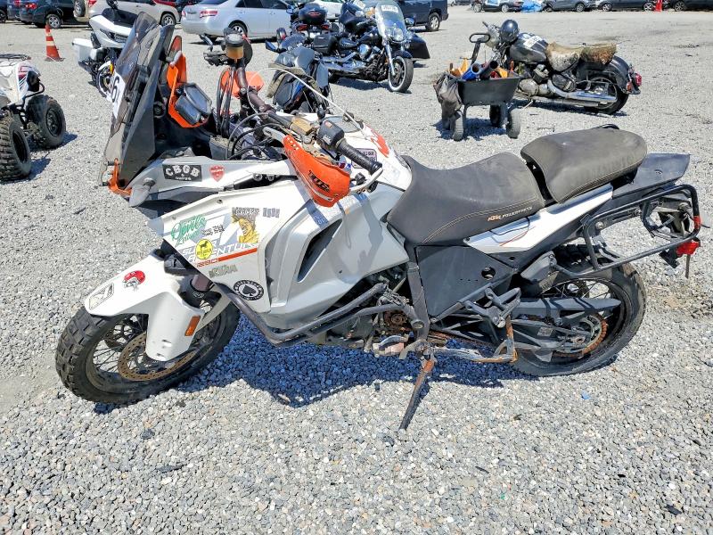 50807996 :رقم المزاد ، VBKV59404FM925564 vin ، 2015 Ktm 1290 مزاد بيع