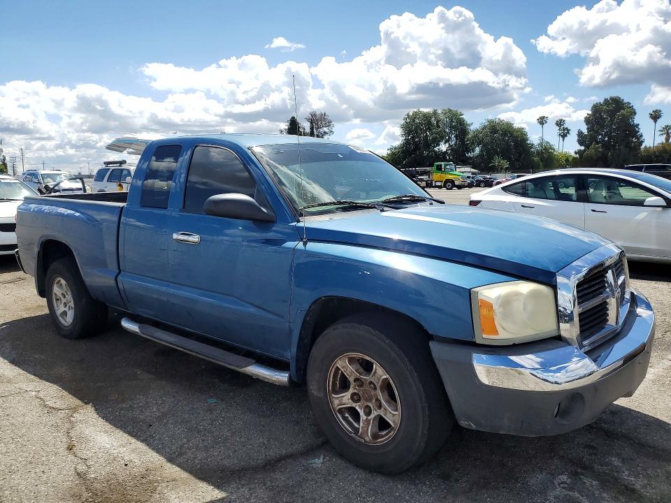 49808496 :رقم المزاد ، 1D7HE42K55S157440 vin ، 2005 Dodge Dakota مزاد بيع