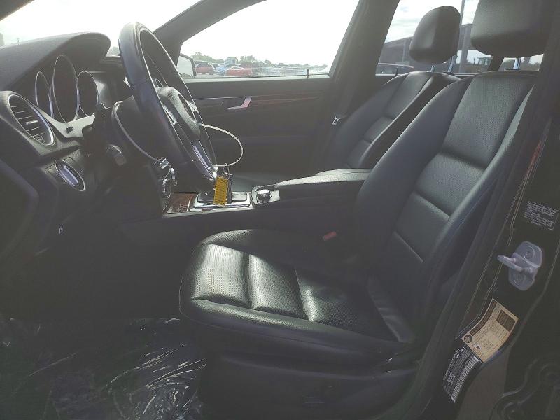 Продажа на аукционе авто 2012 Mercedes-benz C, vin: WDDGF4HB0CA613119, номер лота: 50111166
