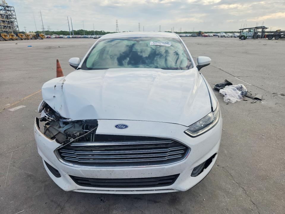 50267926 :رقم المزاد ، 3FA6P0G75GR150565 vin ، 2016 Ford Fusion مزاد بيع