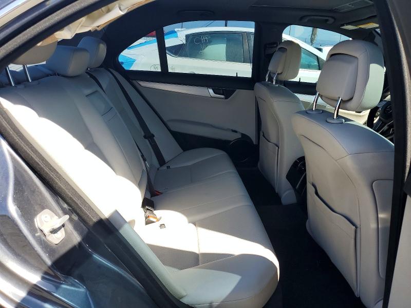 Продажа на аукционе авто 2013 Mercedes-benz C, vin: WDDGF4HB8DA828409, номер лота: 49638206