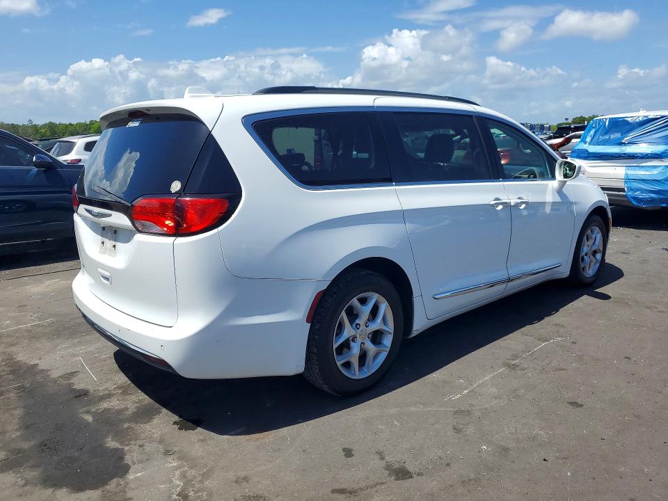 Продажа на аукционе авто 2017 Chrysler Pacifica, vin: 2C4RC1BG8HR831391, номер лота: 48678916