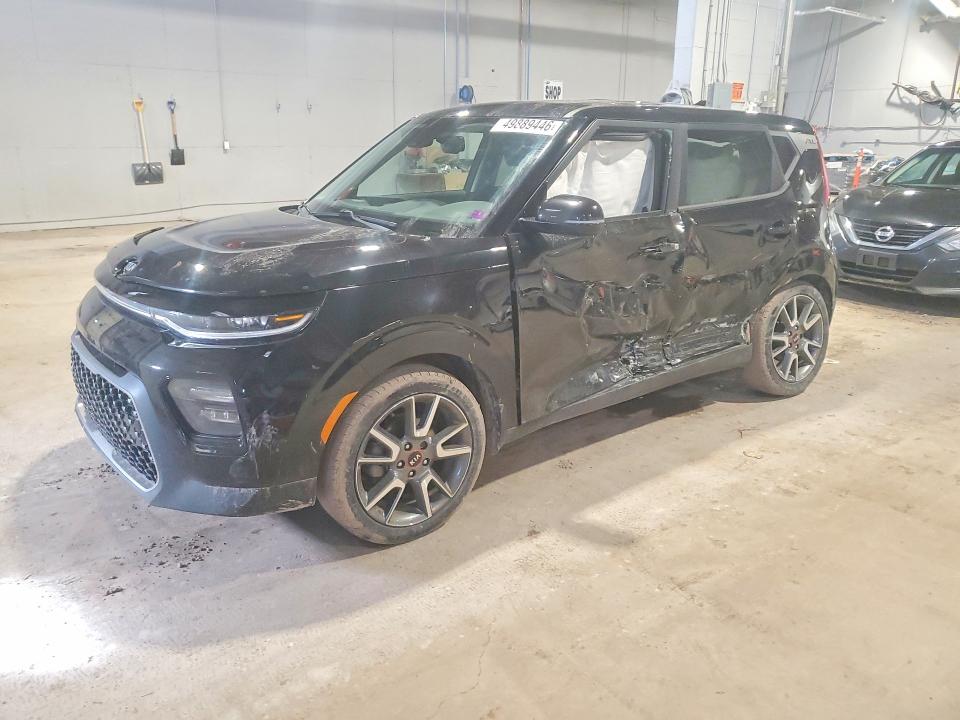 2020 Kia Soul მანქანა იყიდება აუქციონზე, vin: KNDJ33AU1L7061190, აუქციონის ნომერი: 49889446