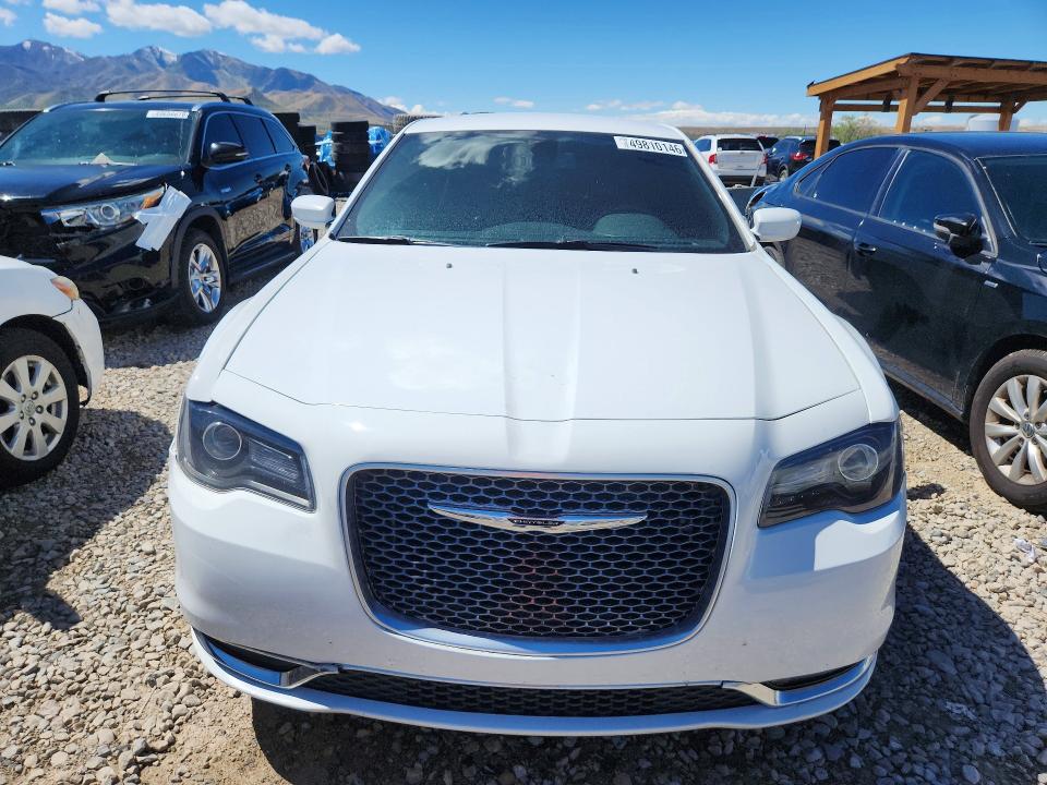 2019 Chrysler 300 მანქანა იყიდება აუქციონზე, vin: 2C3CCAGG3KH517471, აუქციონის ნომერი: 49810146