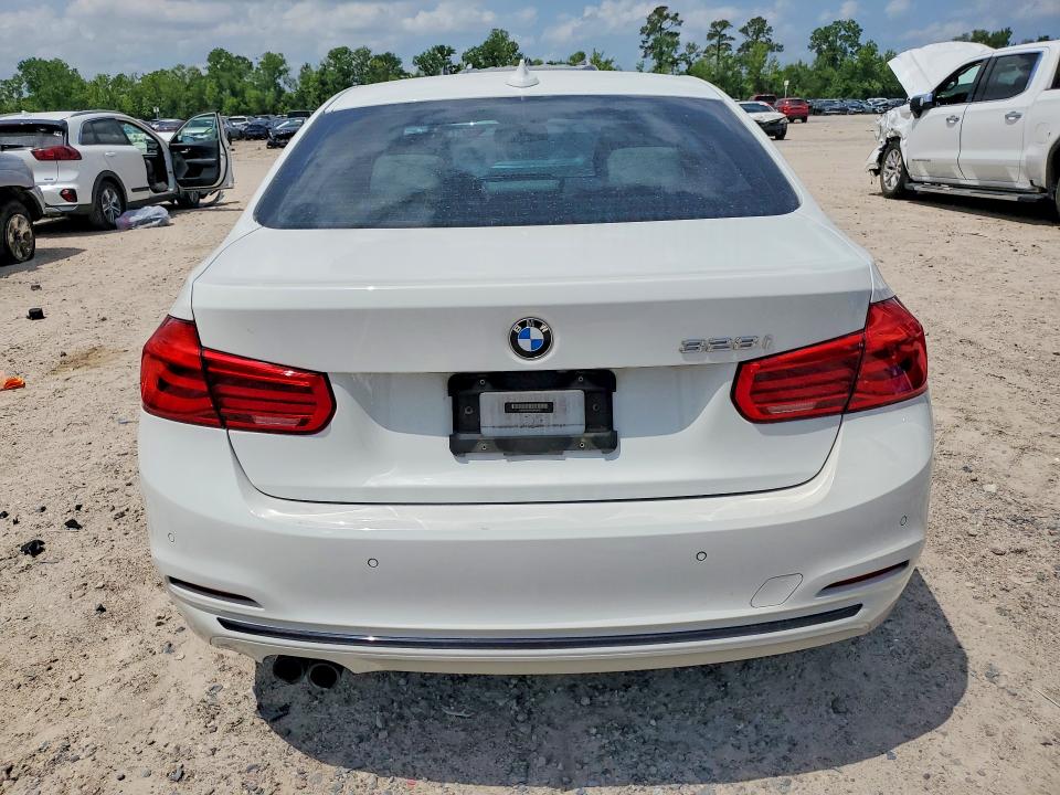 2016 Bmw 328 მანქანა იყიდება აუქციონზე, vin: WBA8E9C58GK648942, აუქციონის ნომერი: 49912406