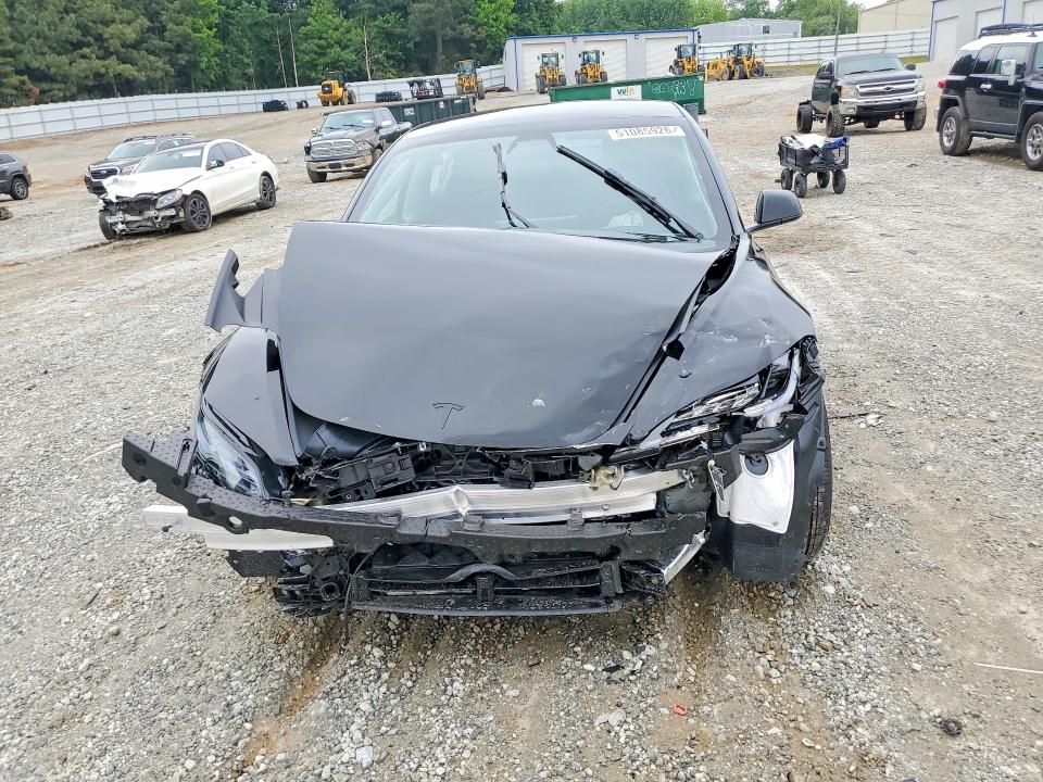 2026 Tesla Model 3 მანქანა იყიდება აუქციონზე, vin: 5YJ3E1EA3TF137056, აუქციონის ნომერი: 51085926