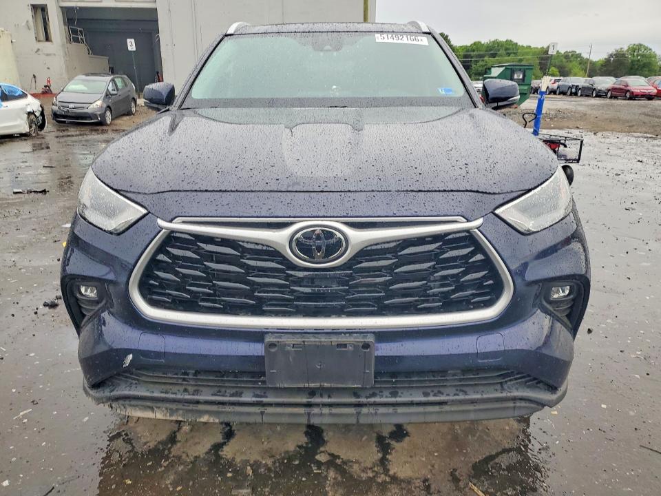 Продаж на аукціоні авто 2022 Toyota Highlander, vin: 5TDGZRBHXNS204546, номер лоту: 51492166