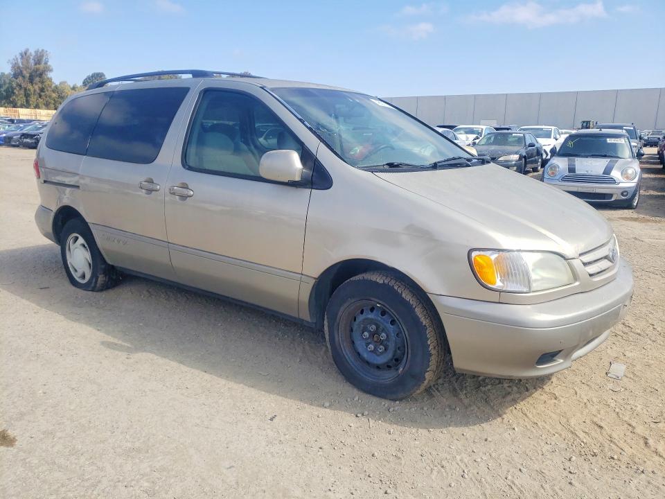 Продаж на аукціоні авто 2002 Toyota Sienna, vin: 4T3ZF13C22U481739, номер лоту: 48017526