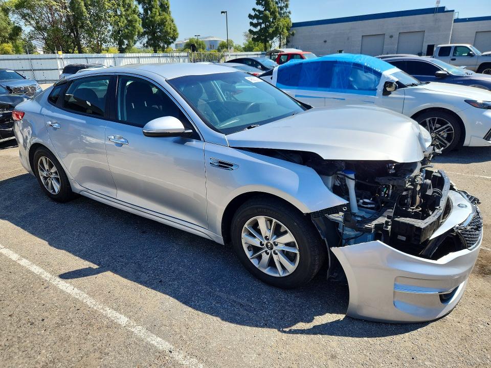 Продаж на аукціоні авто 2018 Kia Optima, vin: 5XXGT4L31JG238782, номер лоту: 49829076