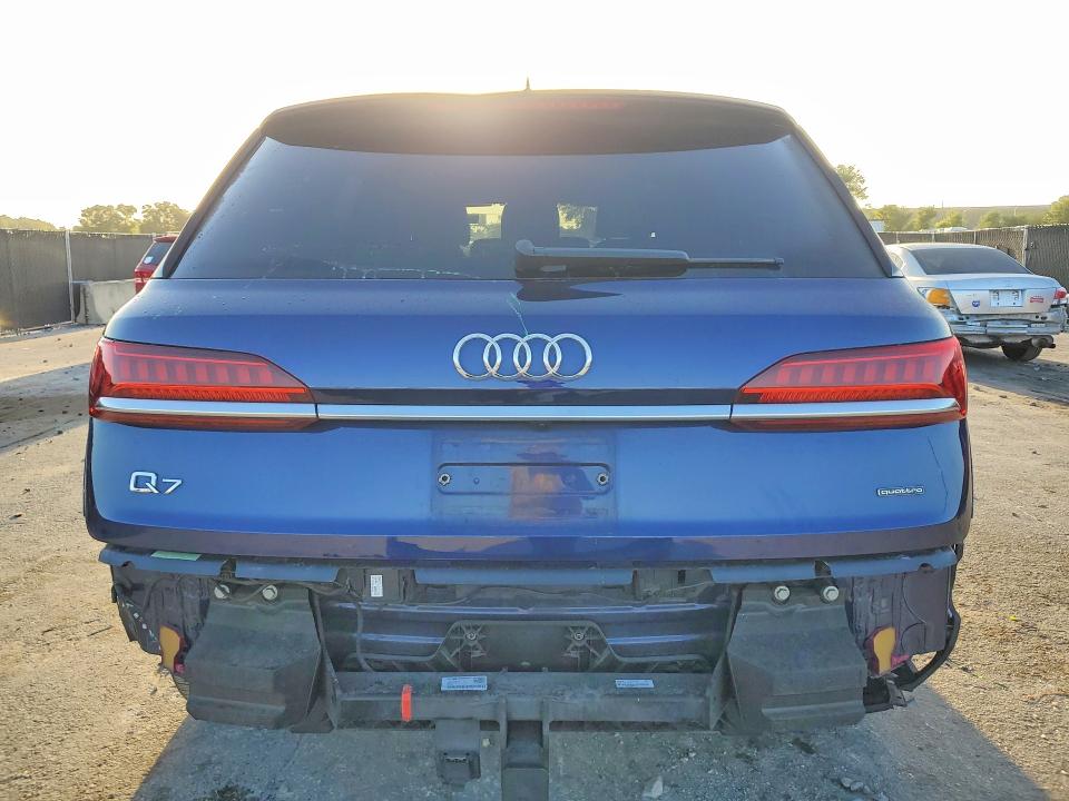49161696 :رقم المزاد ، WA1LXAF7XMD016735 vin ، 2021 Audi Q7 مزاد بيع