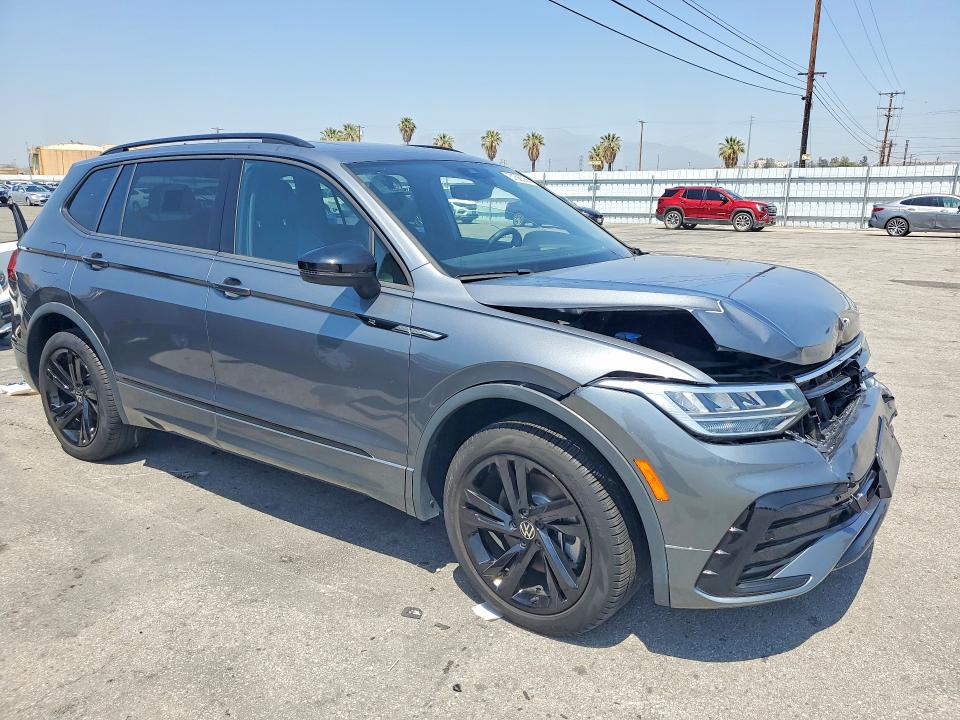 51588056 :رقم المزاد ، 3VVCB7AX1PM056551 vin ، 2023 Volkswagen Tiguan مزاد بيع