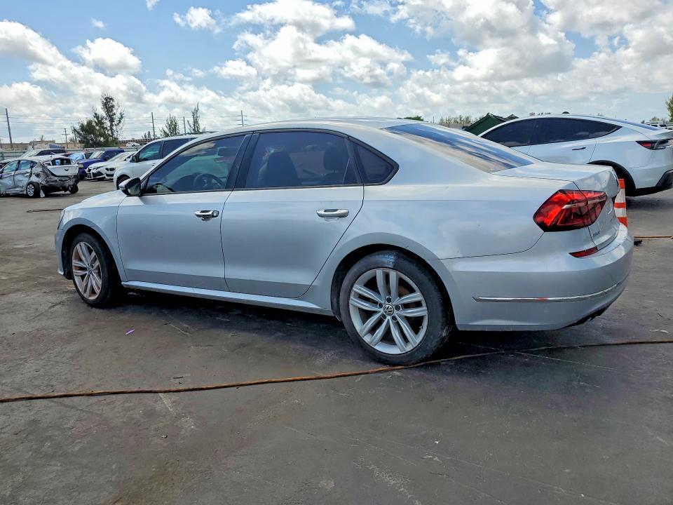 Продажа на аукционе авто 2018 Volkswagen Passat, vin: 1VWAA7A32JC023716, номер лота: 48959296