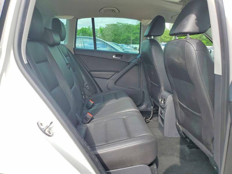 50304906 :رقم المزاد ، WVGBV7AX9CW552771 vin ، 2012 Volkswagen Tiguan مزاد بيع