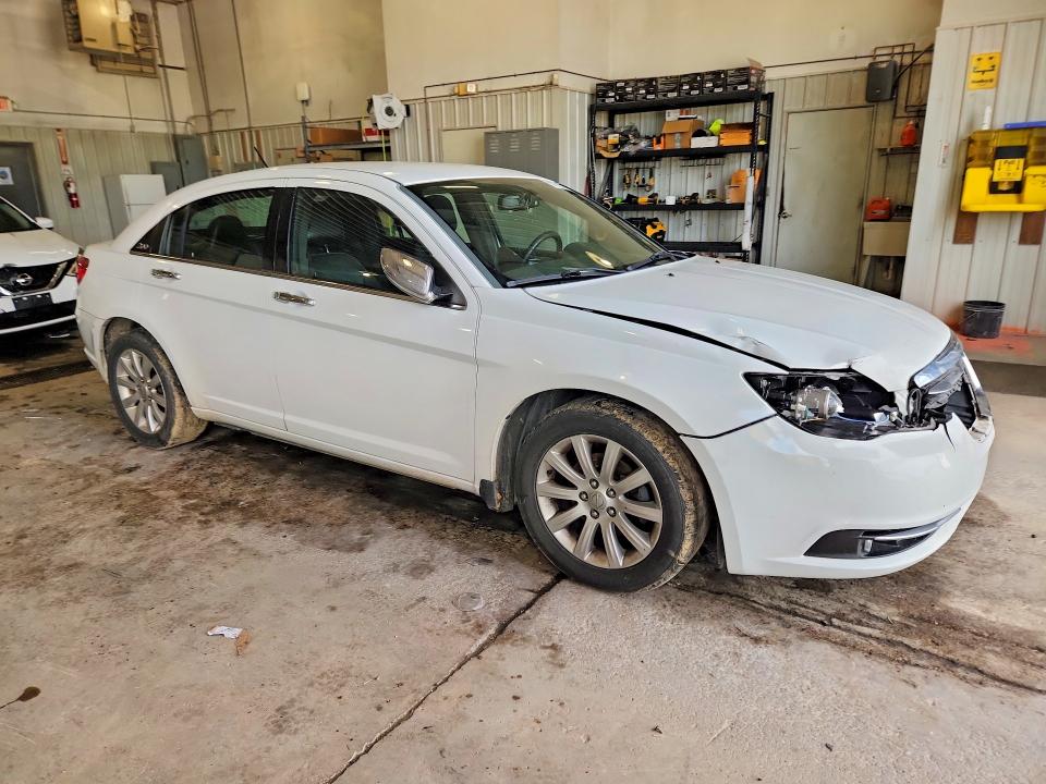 Продажа на аукционе авто 2013 Chrysler 200, vin: 1C3CCBCG3DN579247, номер лота: 51179856
