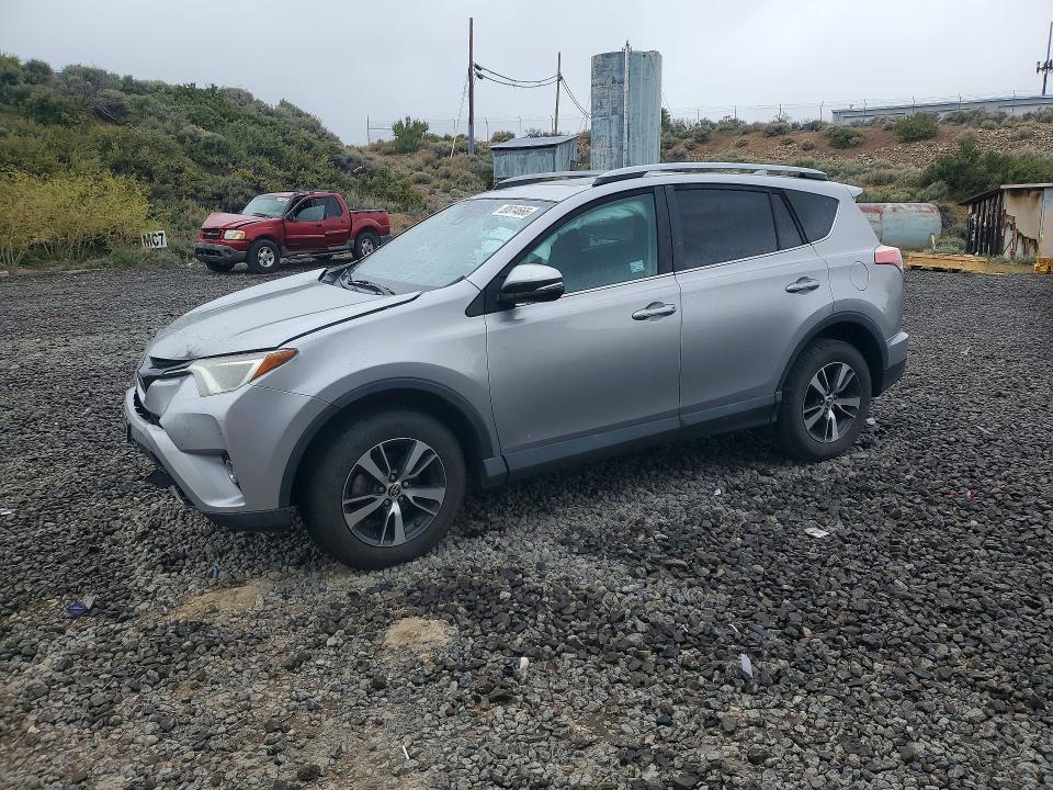 Auction sale of the 2017 Toyota Rav4, vin: 2T3RFREV9HW620870, lot number: 50814666