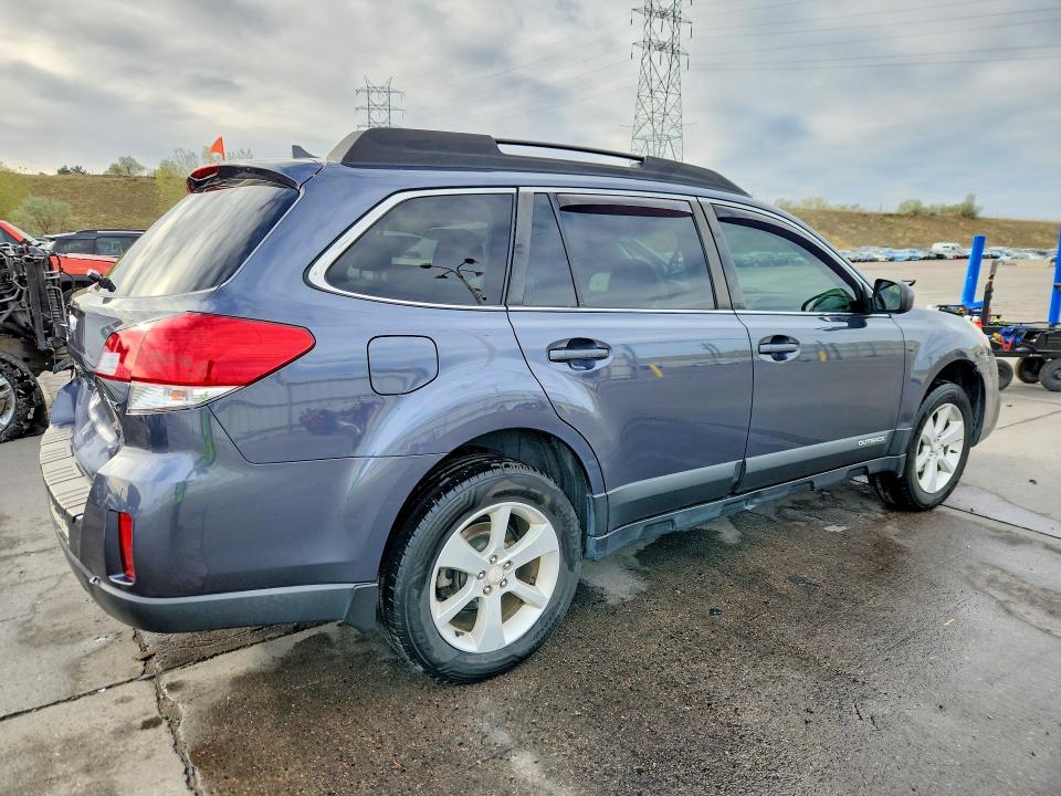 2014 Subaru Outback მანქანა იყიდება აუქციონზე, vin: 4S4BRBDC0E3274718, აუქციონის ნომერი: 50622896