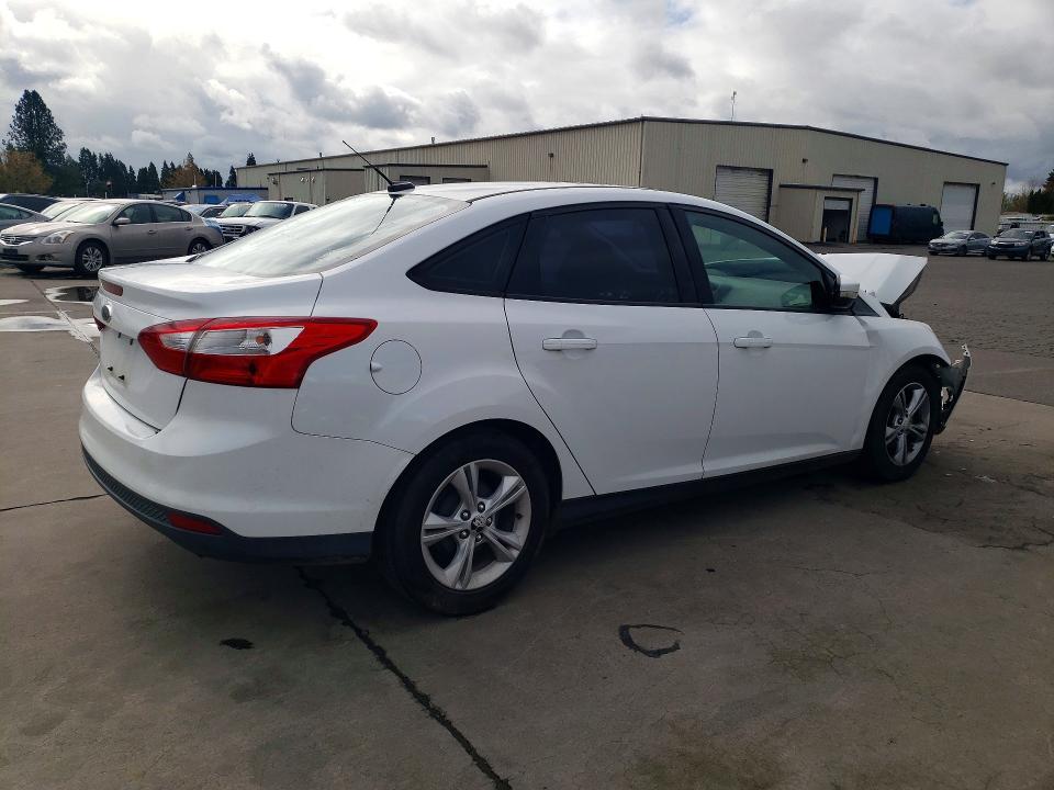 2014 Ford Focus მანქანა იყიდება აუქციონზე, vin: 1FADP3F22EL420863, აუქციონის ნომერი: 48758016