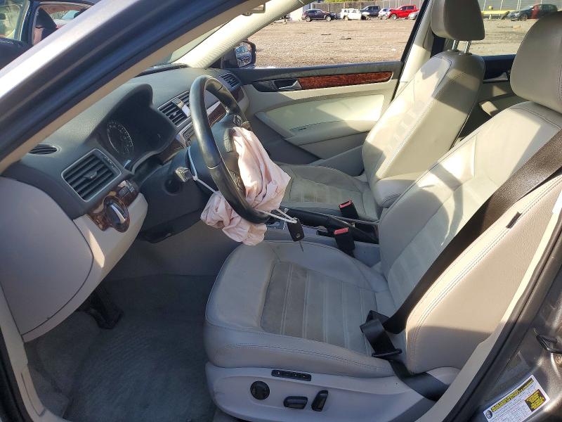 2013 Volkswagen Passat მანქანა იყიდება აუქციონზე, vin: 1VWCN7A30DC026499, აუქციონის ნომერი: 48684786