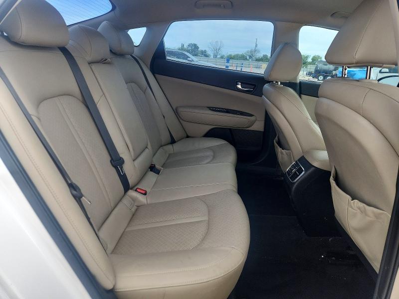 2018 Kia Optima მანქანა იყიდება აუქციონზე, vin: 5XXGU4L35JG247255, აუქციონის ნომერი: 49117496