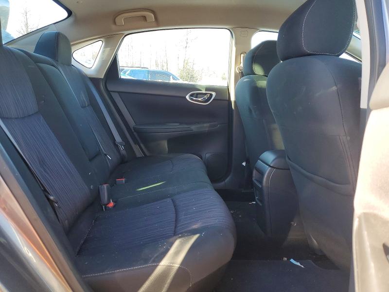 49294696 :رقم المزاد ، 3N1AB7AP5KY388471 vin ، 2019 Nissan Sentra مزاد بيع