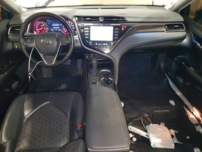 49457016 :رقم المزاد ، 4T1B61HK9KU239489 vin ، 2019 Toyota Camry مزاد بيع
