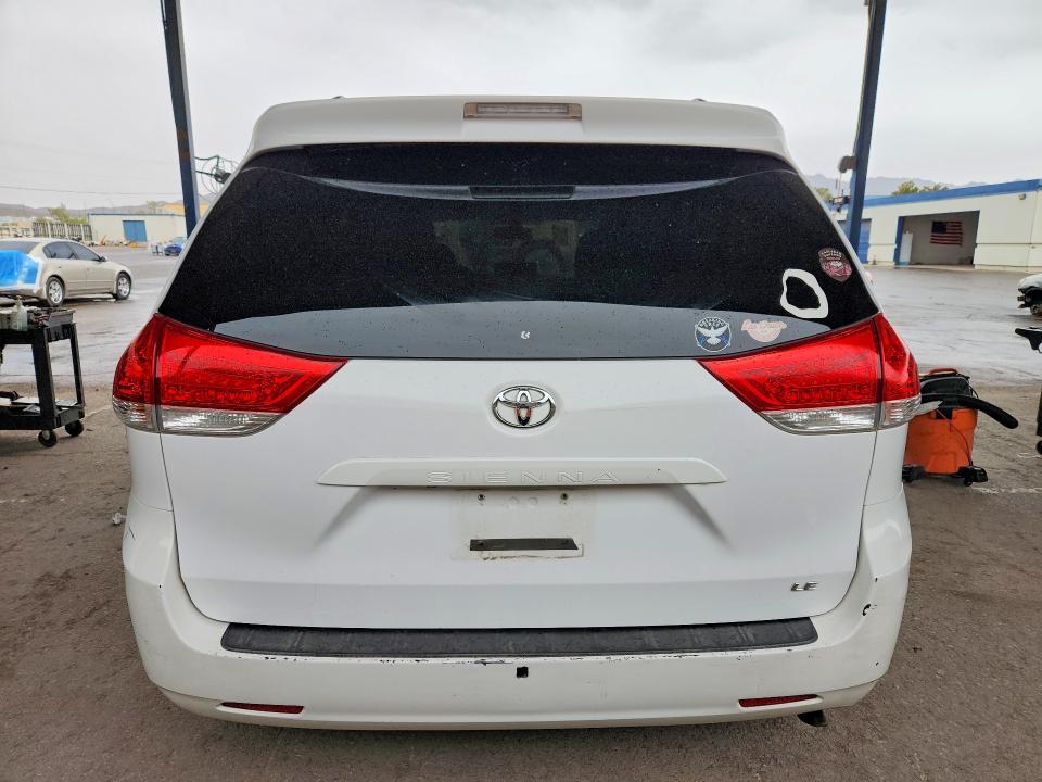 Продажа на аукционе авто 2014 Toyota Sienna, vin: 5TDKK3DCXES463020, номер лота: 51643316